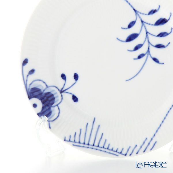 ロイヤルコペンハーゲン（Royal Copenhagen） ブルー フルーテッド メガ プレート 19cm No.2 2382620／1017364