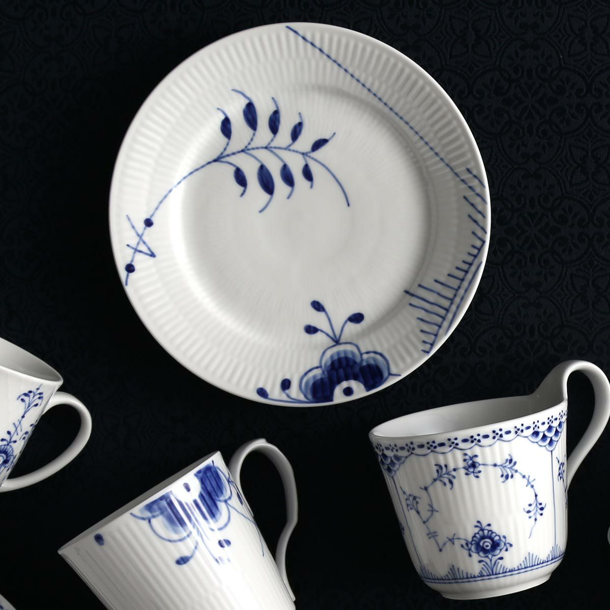 ロイヤルコペンハーゲン（Royal Copenhagen） ブルー フルーテッド メガ プレート 19cm No.2 2382620／1017364