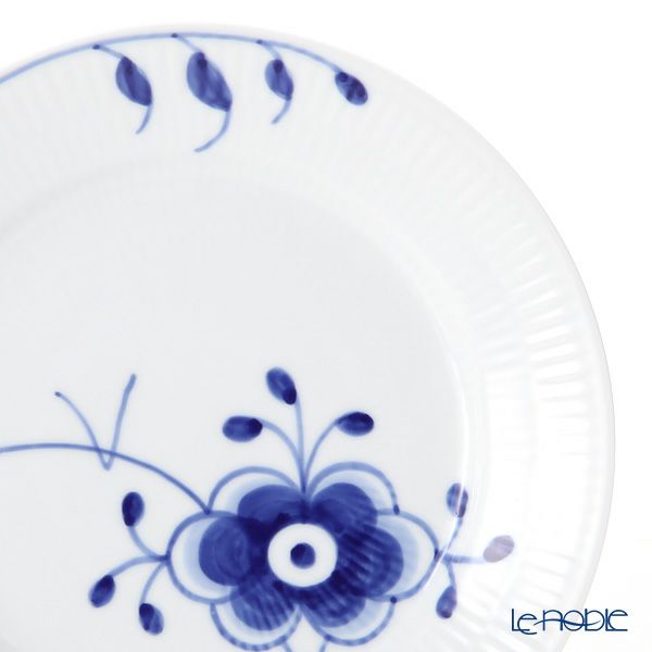 ロイヤルコペンハーゲン（Royal Copenhagen） ブルー フルーテッド メガ プレート 19cm No.6 2386620／1017371