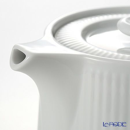 ロイヤルコペンハーゲン（Royal Copenhagen） ホワイト フルーテッド プレイン ティーポット 600ml 2408129／1020509