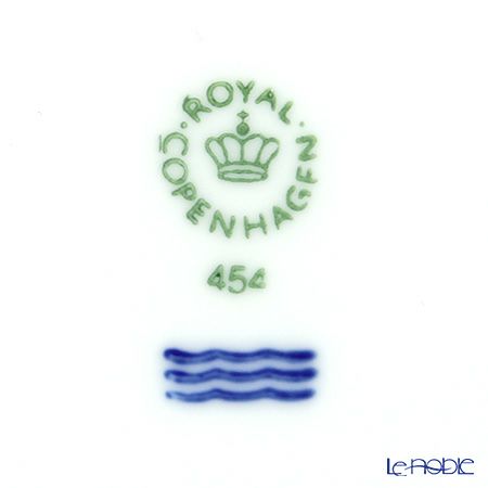 ロイヤルコペンハーゲン（Royal Copenhagen） ホワイト フルーテッド プレイン ボウル 13cm 2408454／1016934
