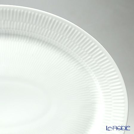 ロイヤルコペンハーゲン（Royal Copenhagen） ホワイト フルーテッド プレイン オーバルプレート 33.5cm 2408633／1017406