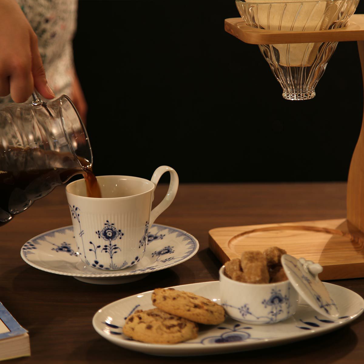 ロイヤルコペンハーゲン（Royal Copenhagen） ブルーパルメッテ ボックスラウンド 7cm 2500244／1017416