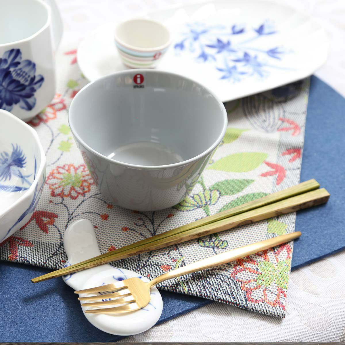 ロイヤルコペンハーゲン（Royal Copenhagen） ブルーパルメッテ スティックレスト（スプーン・箸共用） 2500446