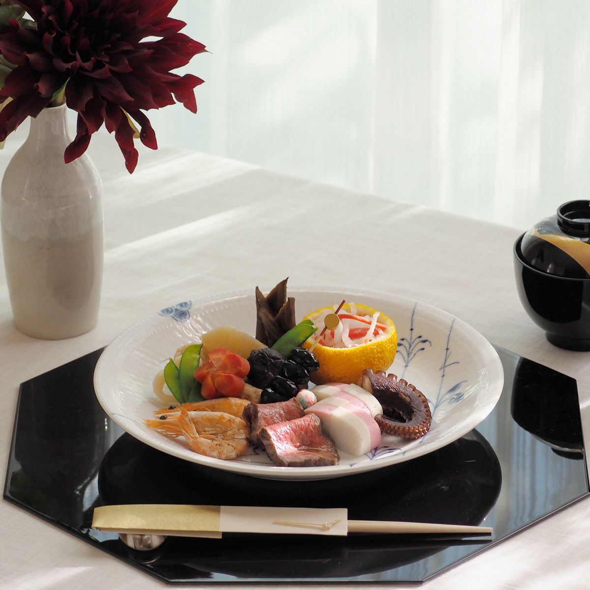 ロイヤルコペンハーゲン（Royal Copenhagen） ブルーパルメッテ ディーププレート 23×H4.5cm 2500734