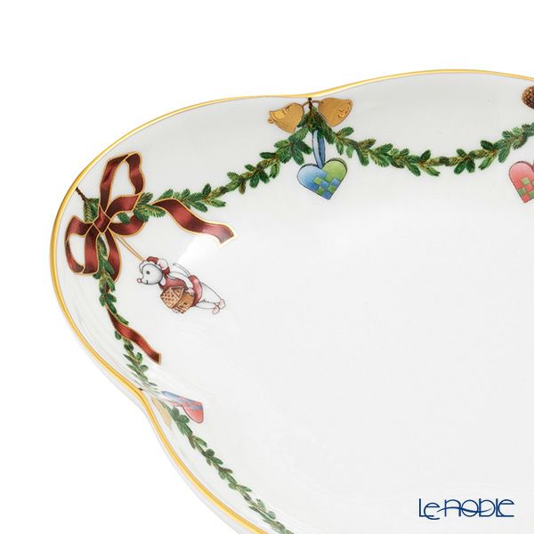ロイヤルコペンハーゲン（Royal Copenhagen） スターフルーテッド クリスマス ディッシュ 17.5cm 2503353／1055053