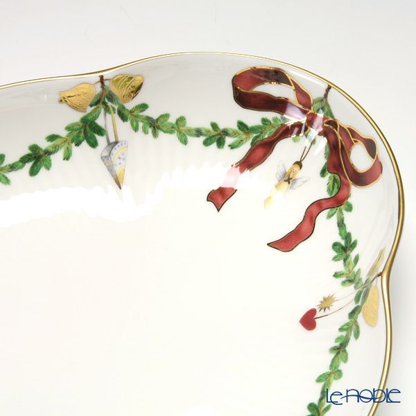 ロイヤルコペンハーゲン（Royal Copenhagen） スターフルーテッド オーバルディッシュ 22×18cm 2503359／1017441