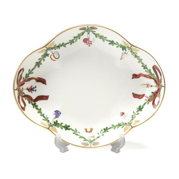 ロイヤルコペンハーゲン（Royal Copenhagen） スターフルーテッド オーバルディッシュ 22×18cm 2503359／1017441