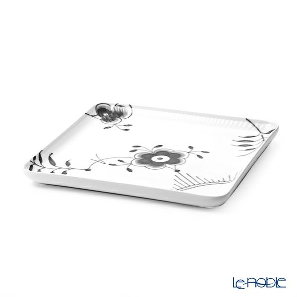 ロイヤルコペンハーゲン（Royal Copenhagen） ブラック フルーテッド メガ 2541720／1052399 スクエアディッシュ 20×20cm