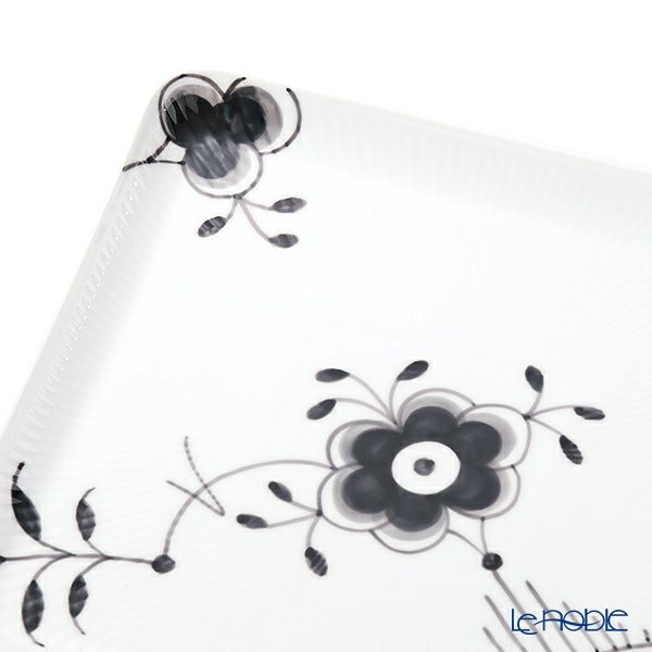 ロイヤルコペンハーゲン（Royal Copenhagen） ブラック フルーテッド メガ 2541720／1052399 スクエアディッシュ 20×20cm