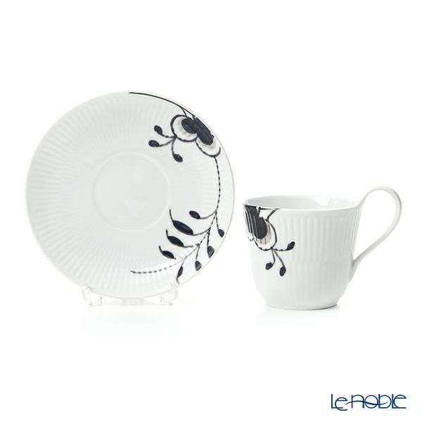 ロイヤルコペンハーゲン（Royal Copenhagen） ブラック フルーテッド メガ ティーカップ＆ソーサー（ハイハンドル） 2542092／1017037