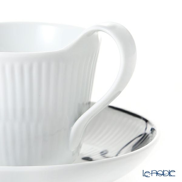 ロイヤルコペンハーゲン（Royal Copenhagen） ブラック フルーテッド メガ ティーカップ＆ソーサー（ハイハンドル） 2542092／1017037