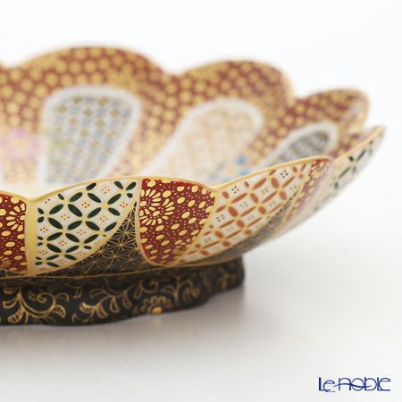 現代の京薩摩×アウガルテン磁器工房 小皿（豆皿） 9cm 山水（桜） 絵付：伝統工芸士 小野多美枝氏 -空女-