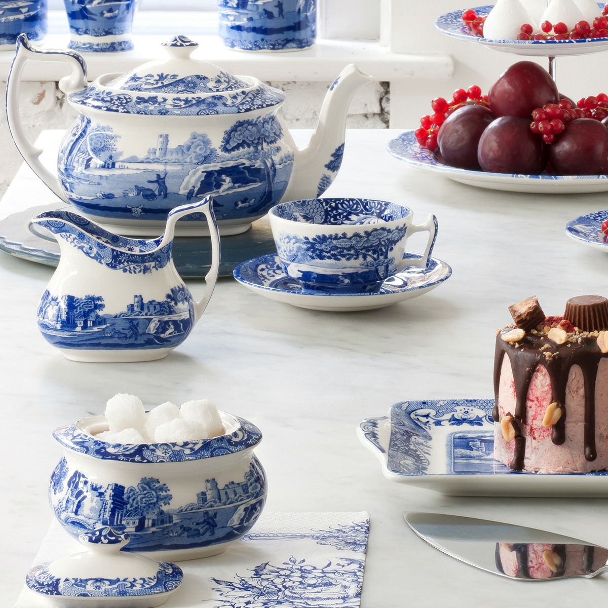 スポード ブルーイタリアン ティーカップ＆ソーサー 200ml