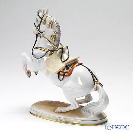アウガルテン（AUGARTEN） フィギュリン（011210） スペイン乗馬学校 騎手のいないレバード 21.5cm 1550