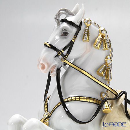 アウガルテン（AUGARTEN） フィギュリン（011210） スペイン乗馬学校 騎手のいないレバード 21.5cm 1550