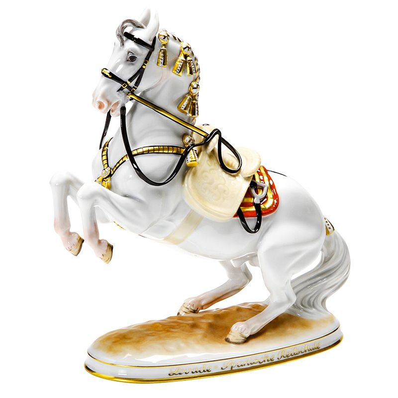 アウガルテン（AUGARTEN） フィギュリン（011210） スペイン乗馬学校 騎手のいないレバード 21.5cm 1550