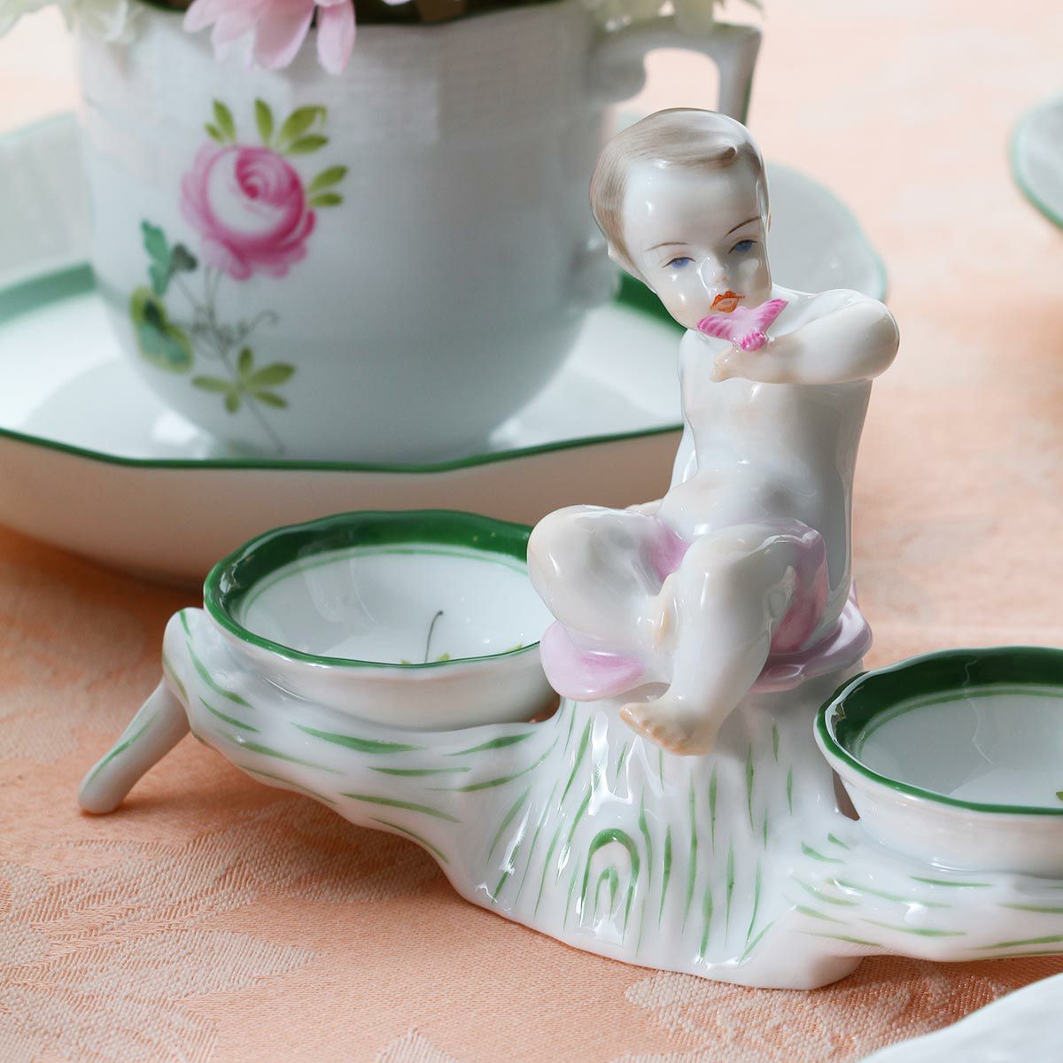 ヘレンド ウィーンのバラ 00258-0-01 エンジェルセラー 14cm