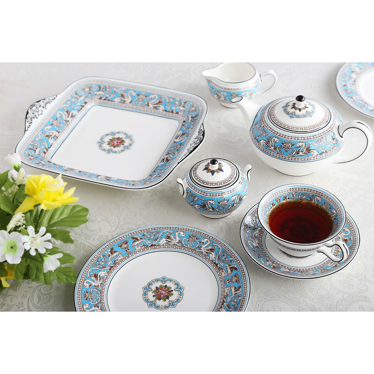 ウェッジウッド（Wedgwood） フロレンティーン ターコイズ ブレッド＆バタープレート 27cm