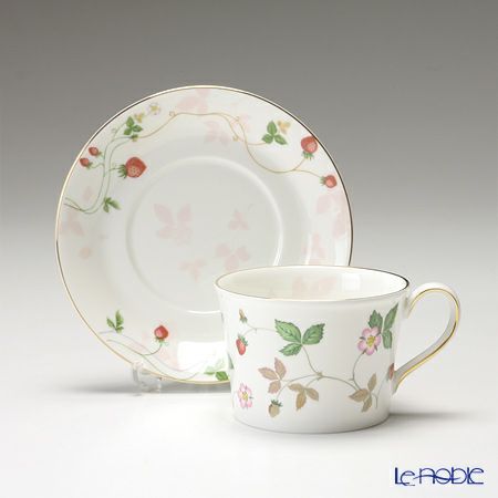 ウェッジウッド（Wedgwood） ワイルドストロベリー パステル ティーカップ＆ソーサー（デルフィ） ピンク