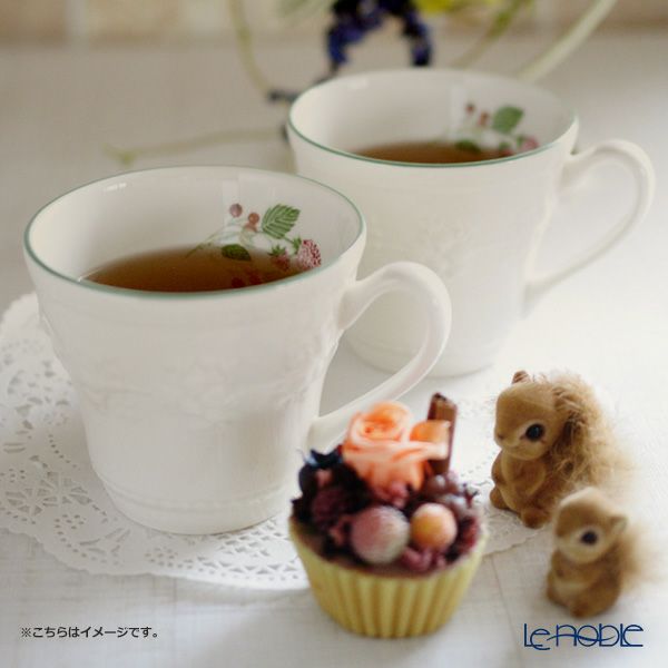 ウェッジウッド（Wedgwood） フェスティビティ マグ 350ml（ラズベリー）