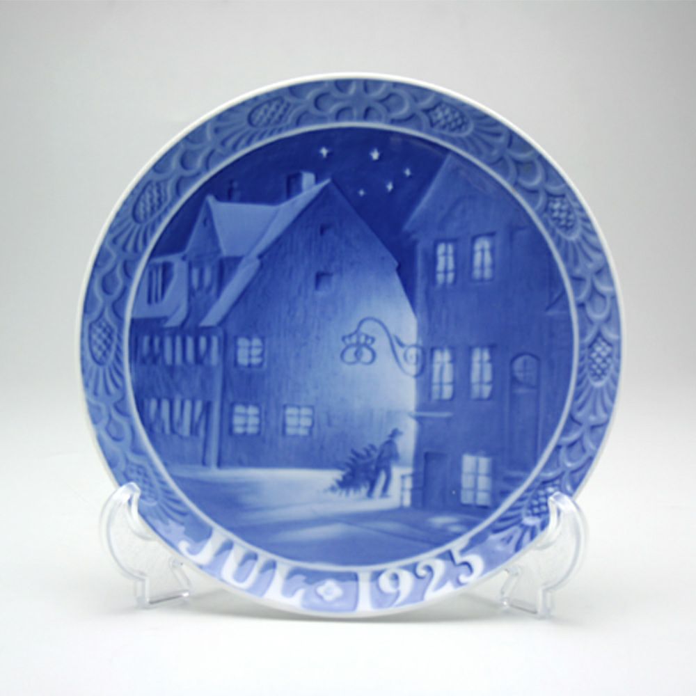 ロイヤルコペンハーゲン（Royal Copenhagen） イヤープレート 1925年／大正14年 「クリスチャンハウンから見た通りの風景」