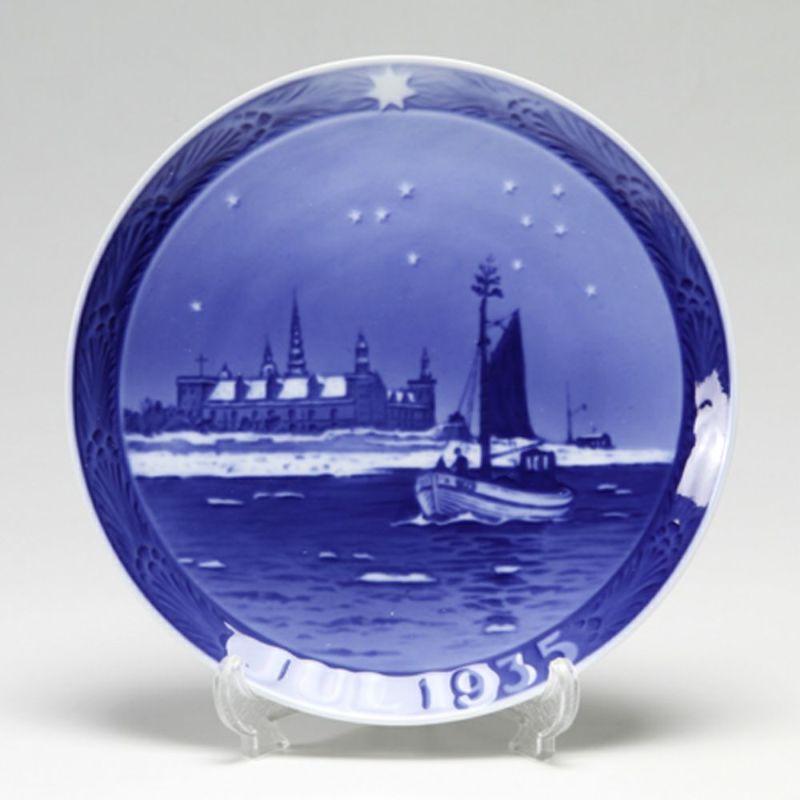ロイヤルコペンハーゲン（Royal Copenhagen） イヤープレート 1935年／昭和10年 「クロンボー城沖の漁船」