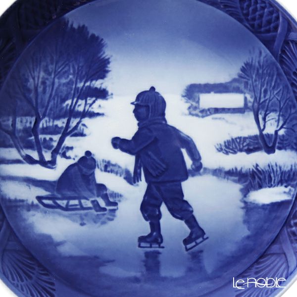 ロイヤルコペンハーゲン（Royal Copenhagen） イヤープレート 1965年／昭和40年 「小さなスケーター」