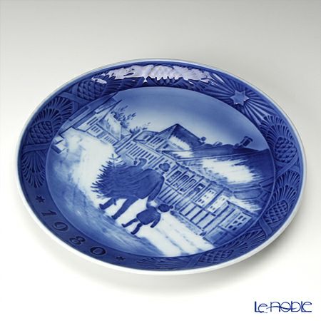 ロイヤルコペンハーゲン（Royal Copenhagen） イヤープレート 1980年／昭和55年 「クリスマスツリーを持って家へ」