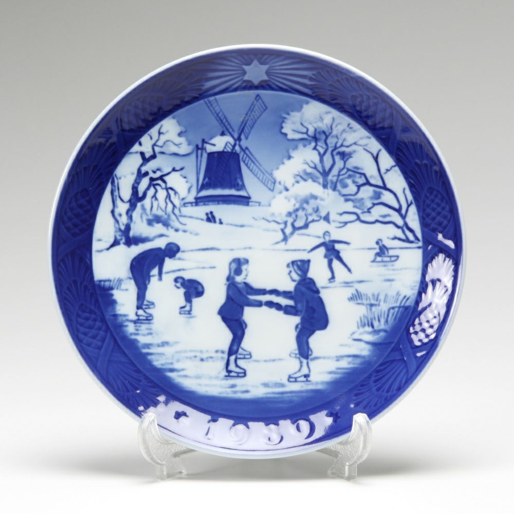 ロイヤルコペンハーゲン（Royal Copenhagen） イヤープレート 1989年／平成元年 「思い出のスケートリンク」