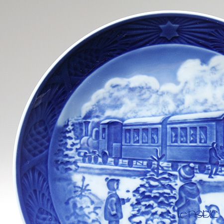ロイヤルコペンハーゲン（Royal Copenhagen） イヤープレート 2004年／平成16年 「Awaiting the Christmas Train」