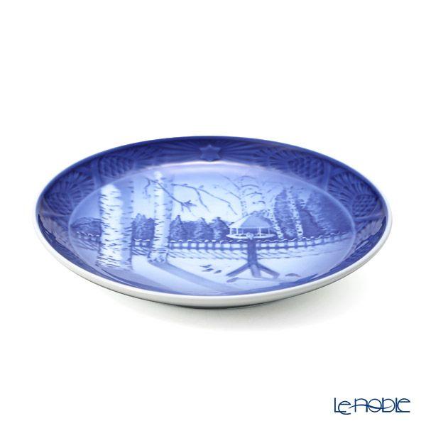 ロイヤルコペンハーゲン（Royal Copenhagen） イヤープレート 2021年／令和3年 「WINTER IN THE GARDEN」 1901121／1057622