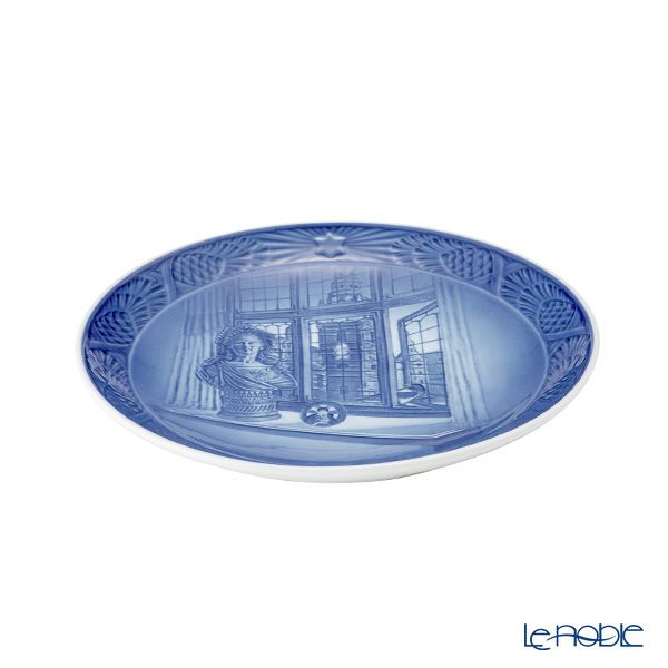 ロイヤルコペンハーゲン（Royal Copenhagen） イヤープレート 18cm 2025年／令和7年 QUEEN JULIANE MARIE ジュリアン マリー皇太后