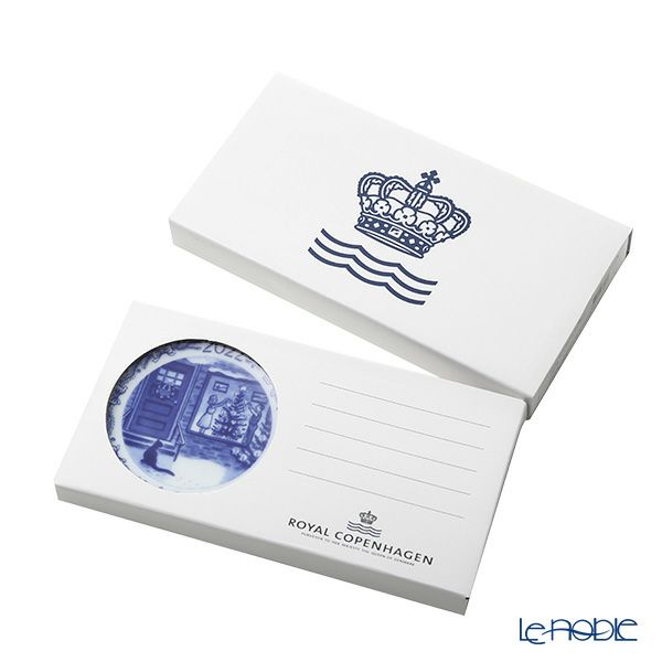 ロイヤルコペンハーゲン（Royal Copenhagen） ミニプラケット／ミニイヤープレート 2022年／令和4年 「DECORATING THE CHRISTMAS TREE」8cm 1422702／1062275