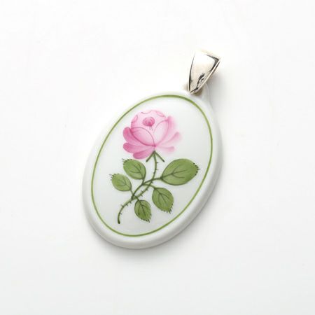 アウガルテン（AUGARTEN） ウィンナーローズ（5089） グリーンライン ペンダント（銀金具）