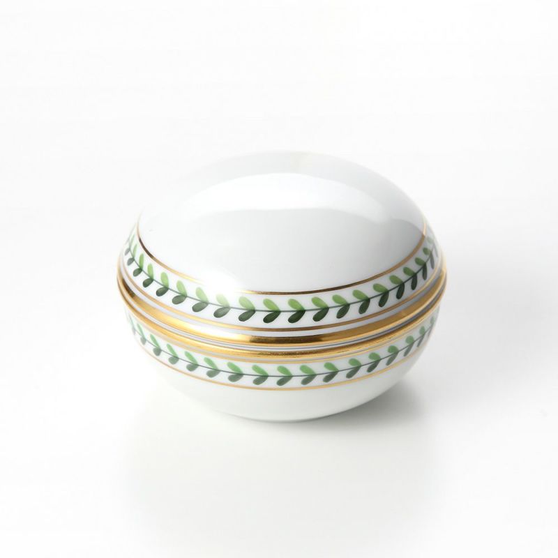 アウガルテン（AUGARTEN） ウィンナーリーフエッジ（5343） ジュエリーボックス 8cm （509）