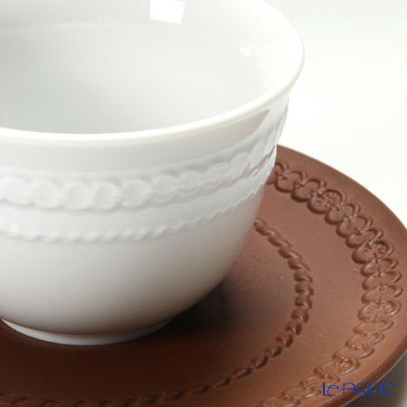 マイセン（Meissen） 歴代レリーフ 55958／85670 白磁カップ＆ベットガーセッ器ソーサー 1988年発表 組紐模様