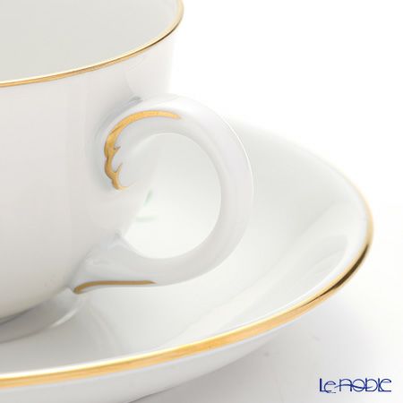 アウガルテン（AUGARTEN） バイオレットブーケ（5600） ティーカップ＆ソーサー（S） 200ml（001シューベルトシェイプ）