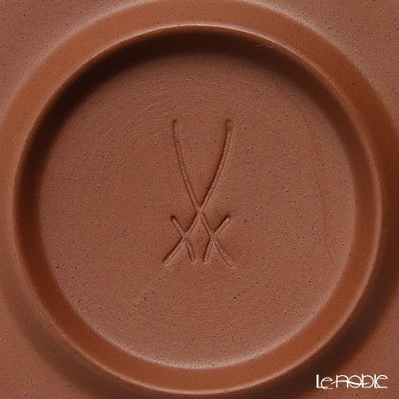 マイセン（Meissen） 歴代レリーフ 55959／85672 白磁カップ＆ベットガーセッ器ソーサー 1989年発表 葡萄模様