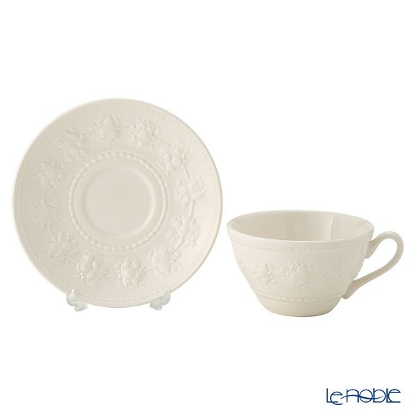 ウェッジウッド（Wedgwood） フェスティビティ ティーカップ＆ソーサー 160ml（アイボリー）