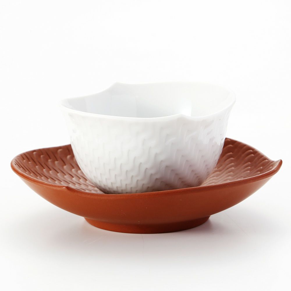 マイセン（Meissen） 波の戯れホワイト 29620／85759 スモールカップ 8.5cm（ソーサー付）