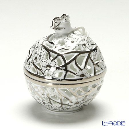 ヘレンド ファンタジー CPT 06215-0-09 透かしボンボン プラチナ（ローズ）