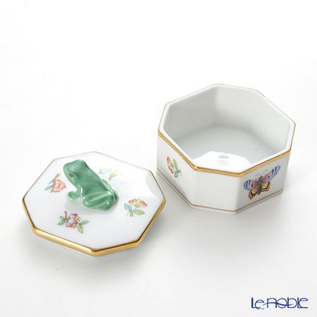 ヘレンド ヴィクトリア・花と蝶 LVF 06104-0-39 オクタゴナルボックス（カエル）