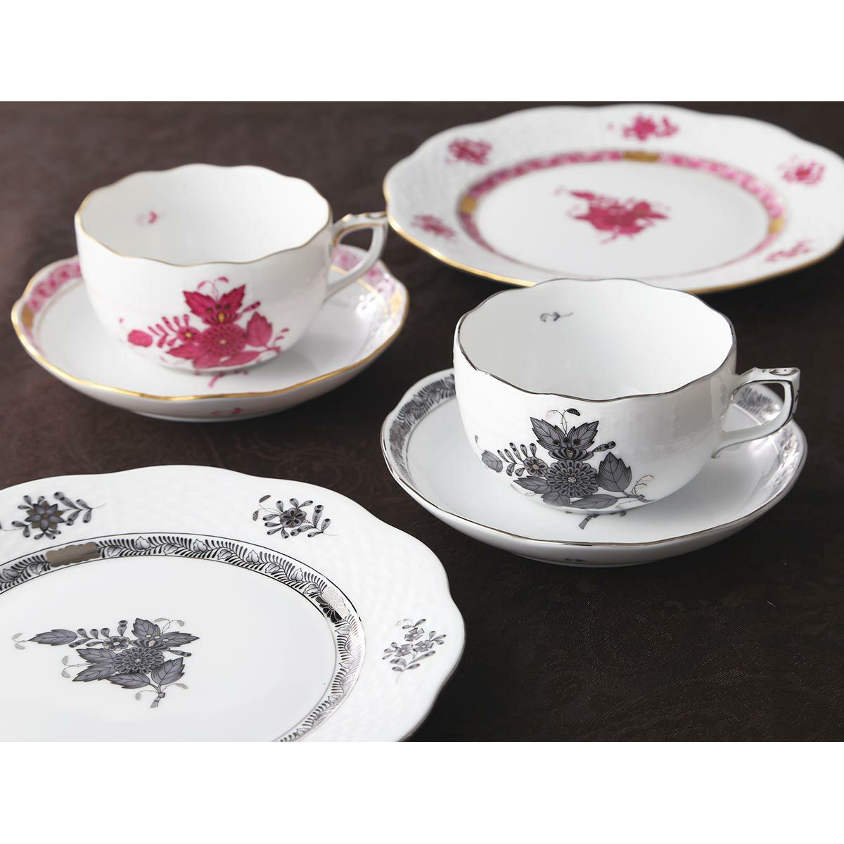 ヘレンド アポニーブラックプラチナ ANG-PT 00724-0-00 ティーカップ＆ソーサー 200ml