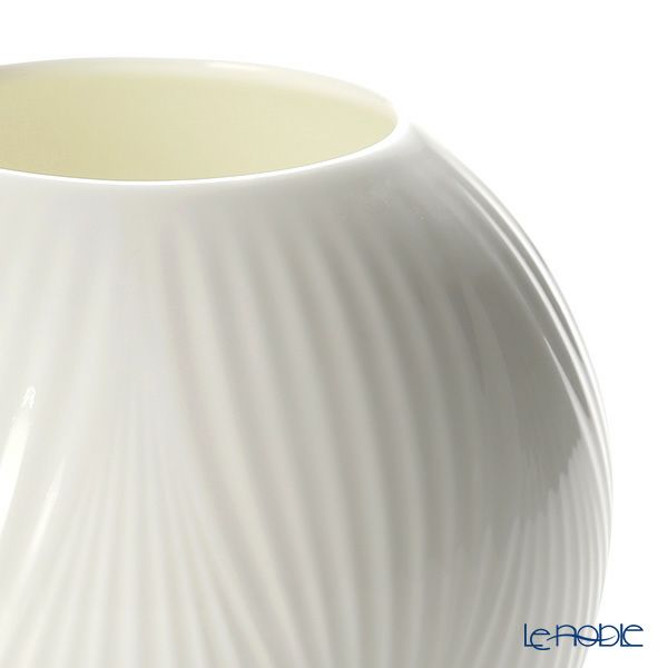 ウェッジウッド（Wedgwood） ホワイトフォリア ベース 13cm