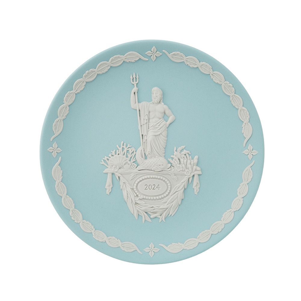 ウェッジウッド（Wedgwood）ジャスパー ライトターコイズ イヤープレート 17cm ポセイドン 2024年／令和6年【プレートスタンド、プレートハンガー付き】