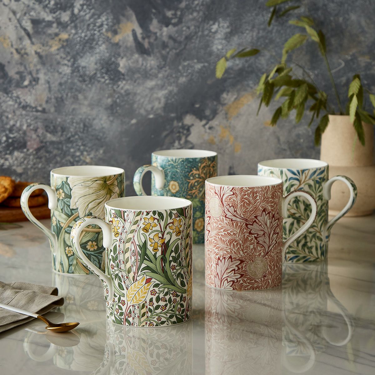 スポード ウィリアムモリス パステル スイセン マグカップ 340ml