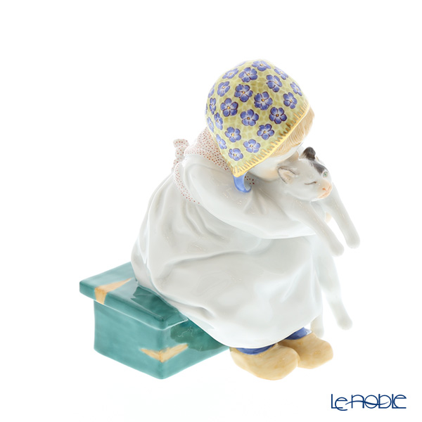マイセン（Meissen） ヘンチェルの子供シリーズ 900100／73367 ネコを抱く女の子