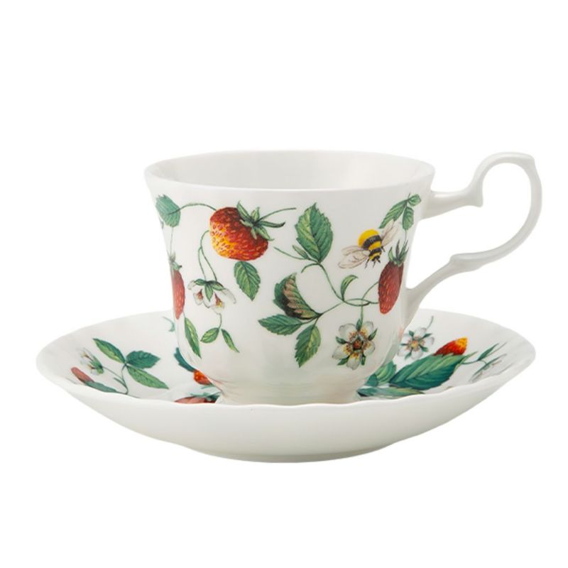 ロイカーカム アルパインストロベリー ティーカップ＆ソーサー（スタンダード） 230ml