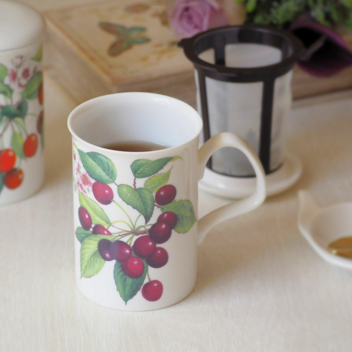 ロイカーカム チェリー パープル こし器付ビーカー 320ml